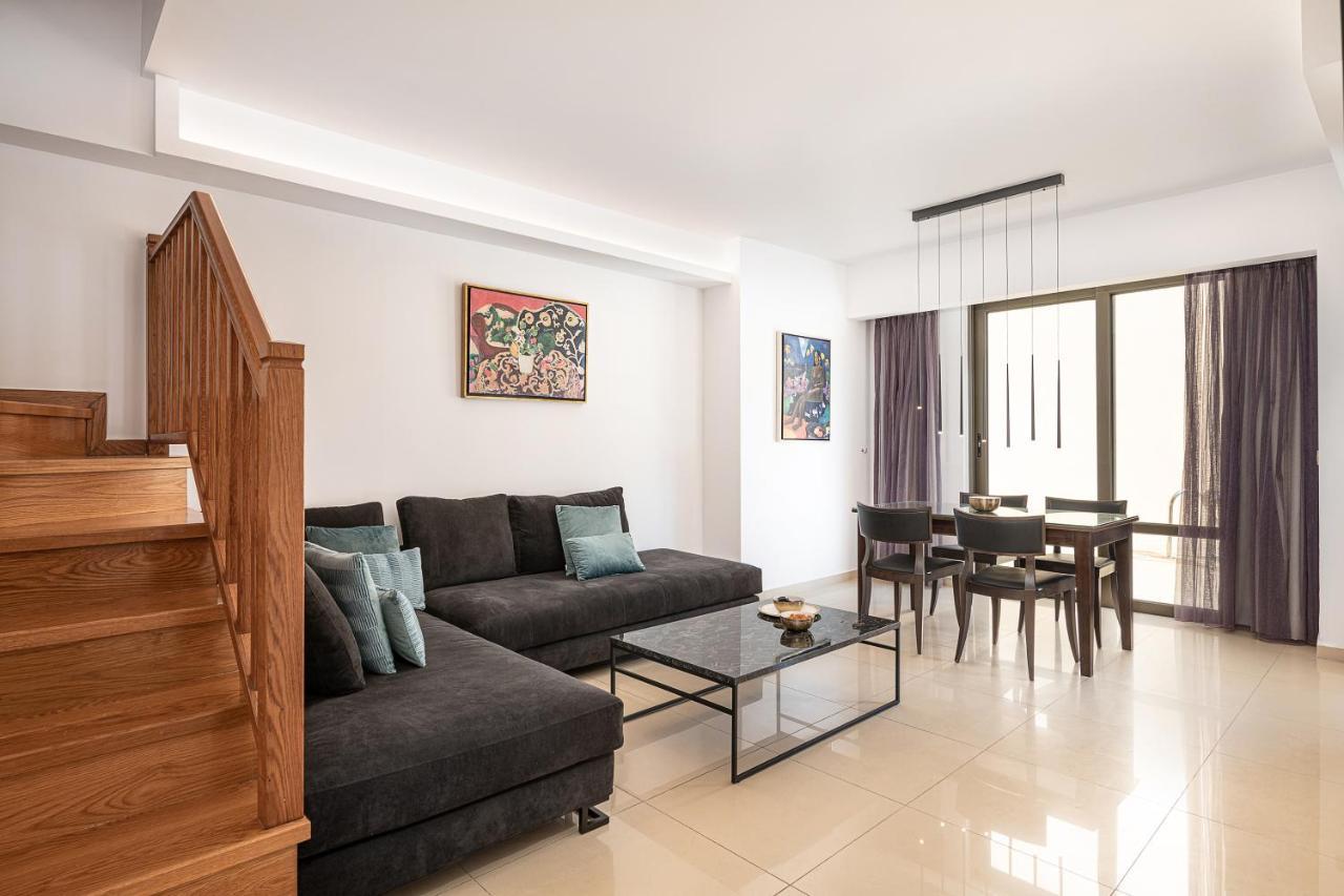 普拉塔尼亚斯港海滩度假酒店及Spa中心 Platanés 外观 照片 A living room