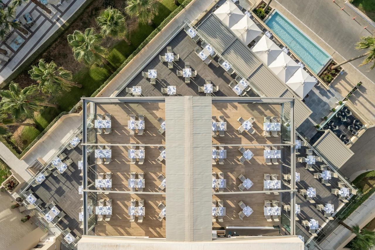 普拉塔尼亚斯港海滩度假酒店及Spa中心 Platanés 外观 照片 The rooftop pool at the W Scottsdale