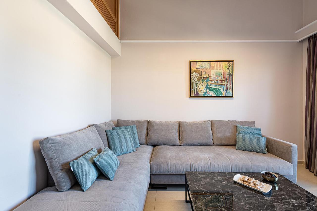 普拉塔尼亚斯港海滩度假酒店及Spa中心 Platanés 外观 照片 A sectional sofa
