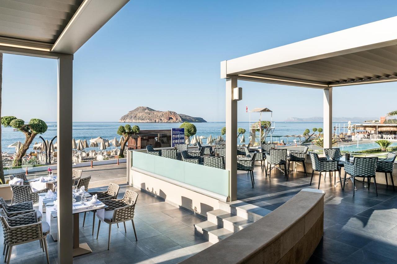 普拉塔尼亚斯港海滩度假酒店及Spa中心 Platanés 外观 照片 The resort's main restaurant